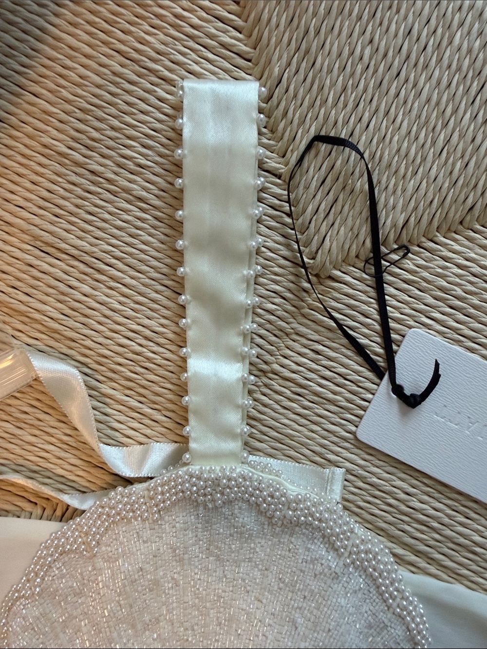 Clio Peppiatt Pearl Beaded Shell Bag in Ivory - Picture 6 of 7